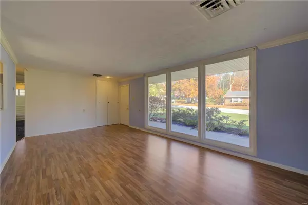 Olivette, MO 63132,14 Bon Price LN