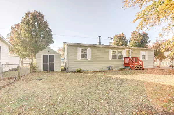 425 Parkside, Troy, IL 62294