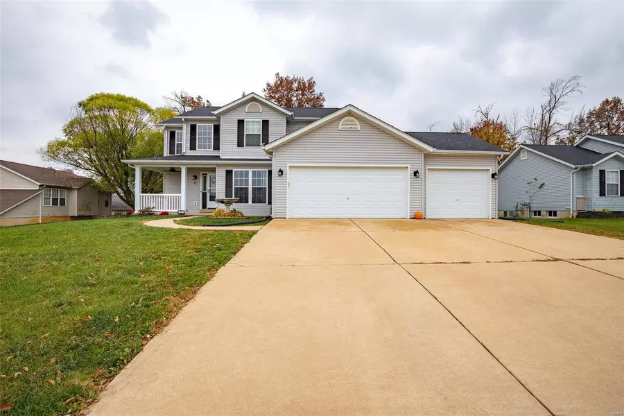 67 Robin Hood DR, Troy, MO 63379
