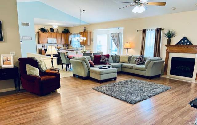Florissant, MO 63033,12003 Parker Estates CT