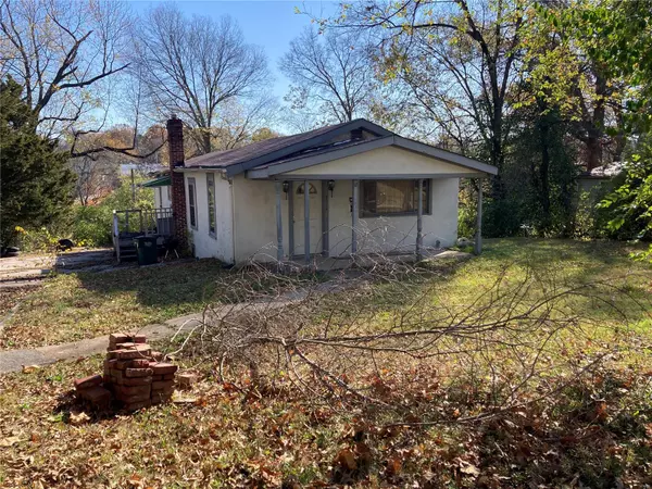 Webster Groves, MO 63119,818 Holland