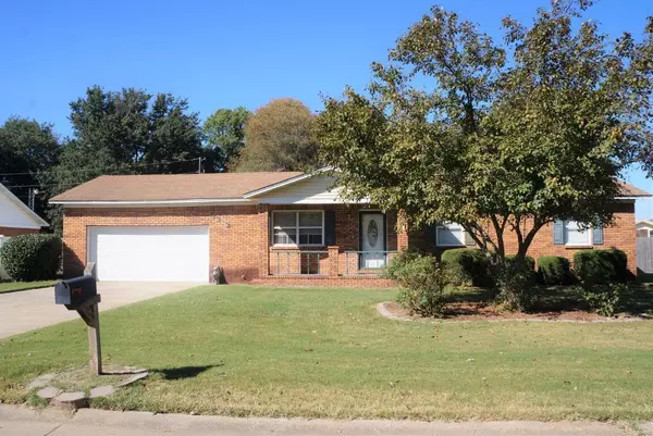 2212 Eastwood AVE, Kennett, MO 63857