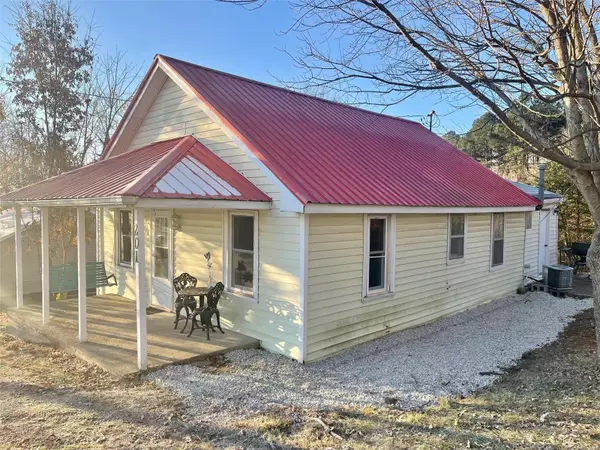 Marble Hill, MO 63764,201 Rock ST