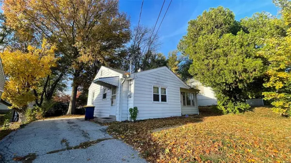 St Ann, MO 63074,11042 Old Saint Charles RD