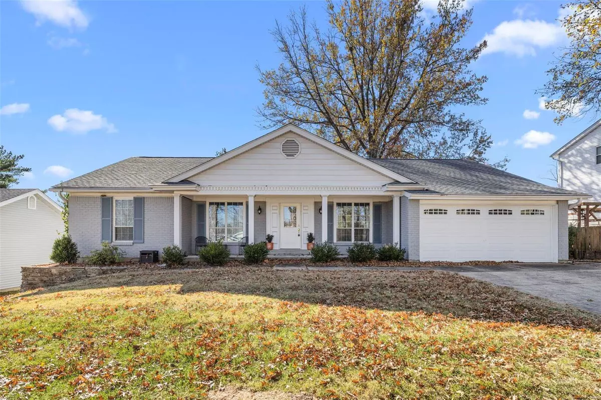 Ballwin, MO 63011,286 Oakleigh Woods DR