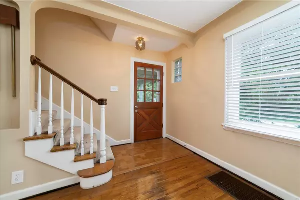 St Louis, MO 63114,2800 Sims AVE