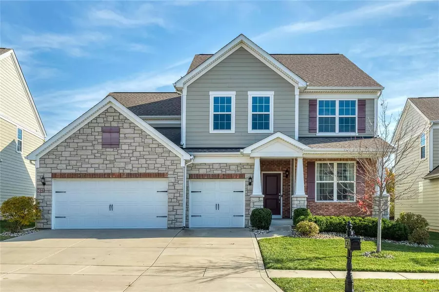 706 Savannah Crossing WAY, Town And Country, MO 63017