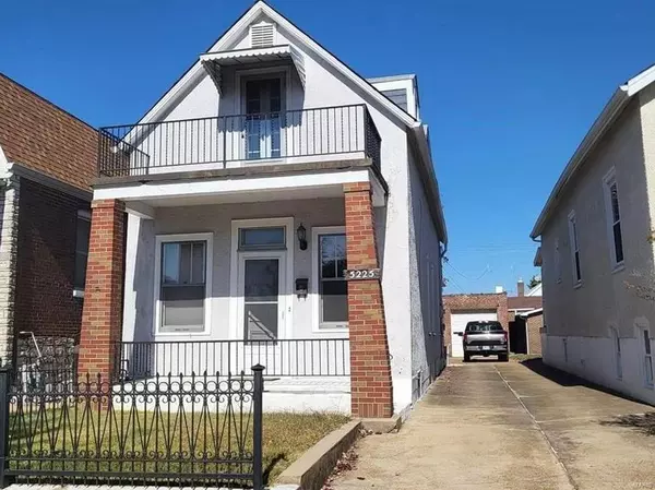 5225 Bischoff AVE, St Louis, MO 63110