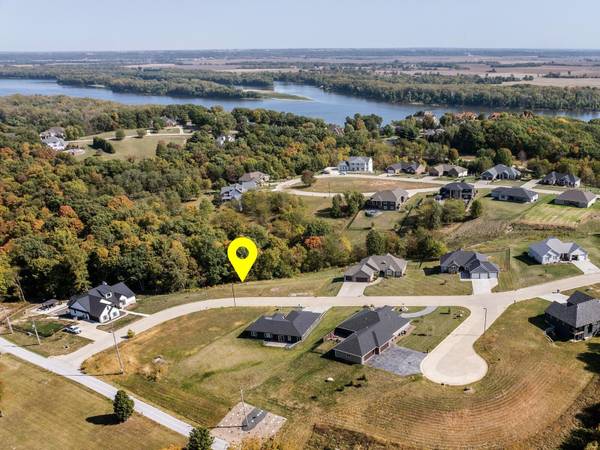 67 Jonathan RD, Hannibal, MO 63401