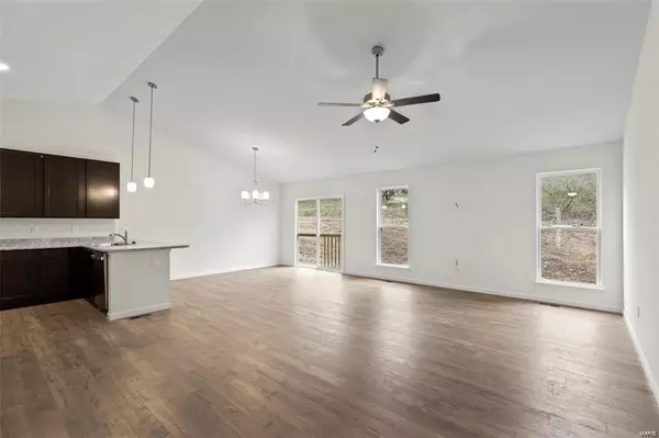 Oakville, MO 63129,7422 Shadow Point Drive
