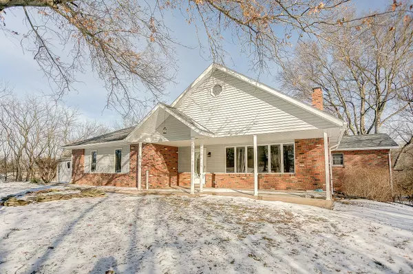 Trenton, IL 62293,3239 Heavenly DR
