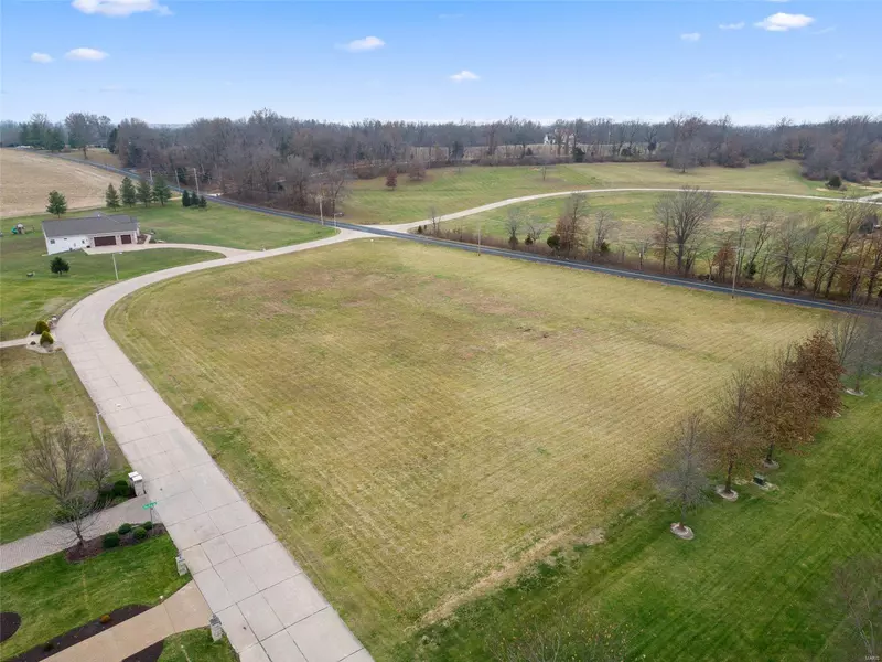 229 Bless Us DR E, Wentzville, MO 63385