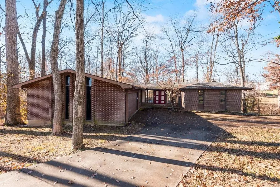 1219 Sioux AVE, Jackson, MO 63755