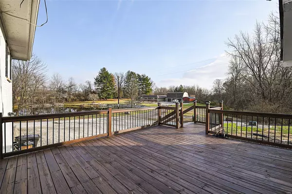 Edwardsville, IL 62025,7962 State Route 140