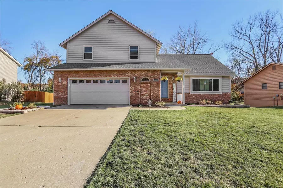 1972 Banyan Tree RD, Collinsville, IL 62234