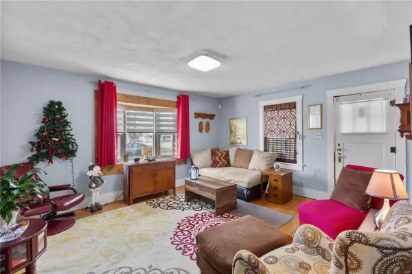 Wood River, IL 62095,84 Harnett AVE