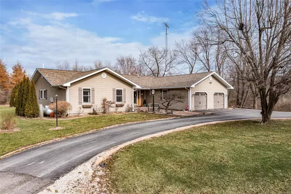 Litchfield, IL 62056,879 Old Quarry TRL