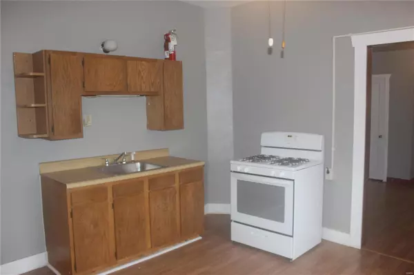 Belleville, IL 62220,217 S 16th ST