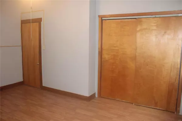 Belleville, IL 62220,217 S 16th ST