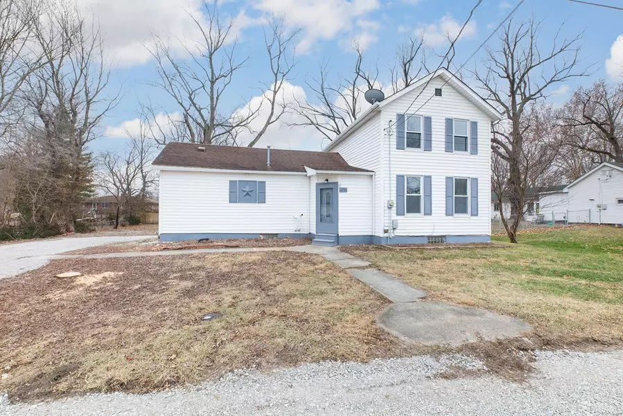 406 E Meade ST, Bunker Hill, IL 62014