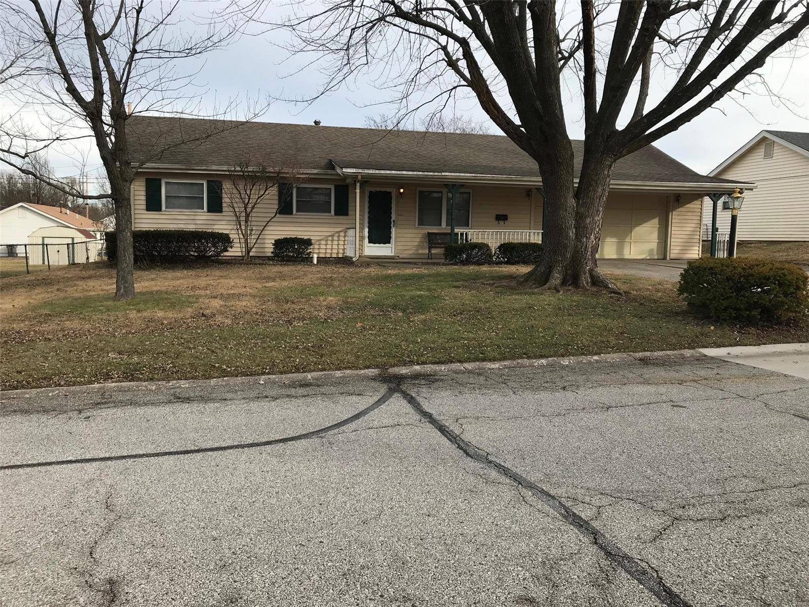 3 St. Paul CT, O'fallon, MO 63366