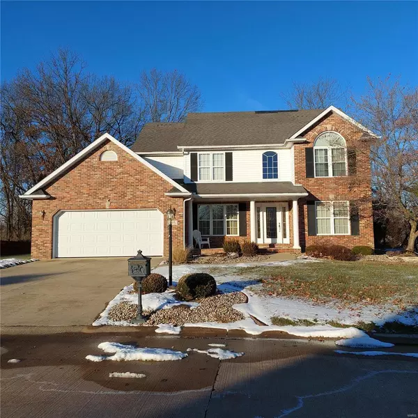 5209 Foxglove LN, Godfrey, IL 62035