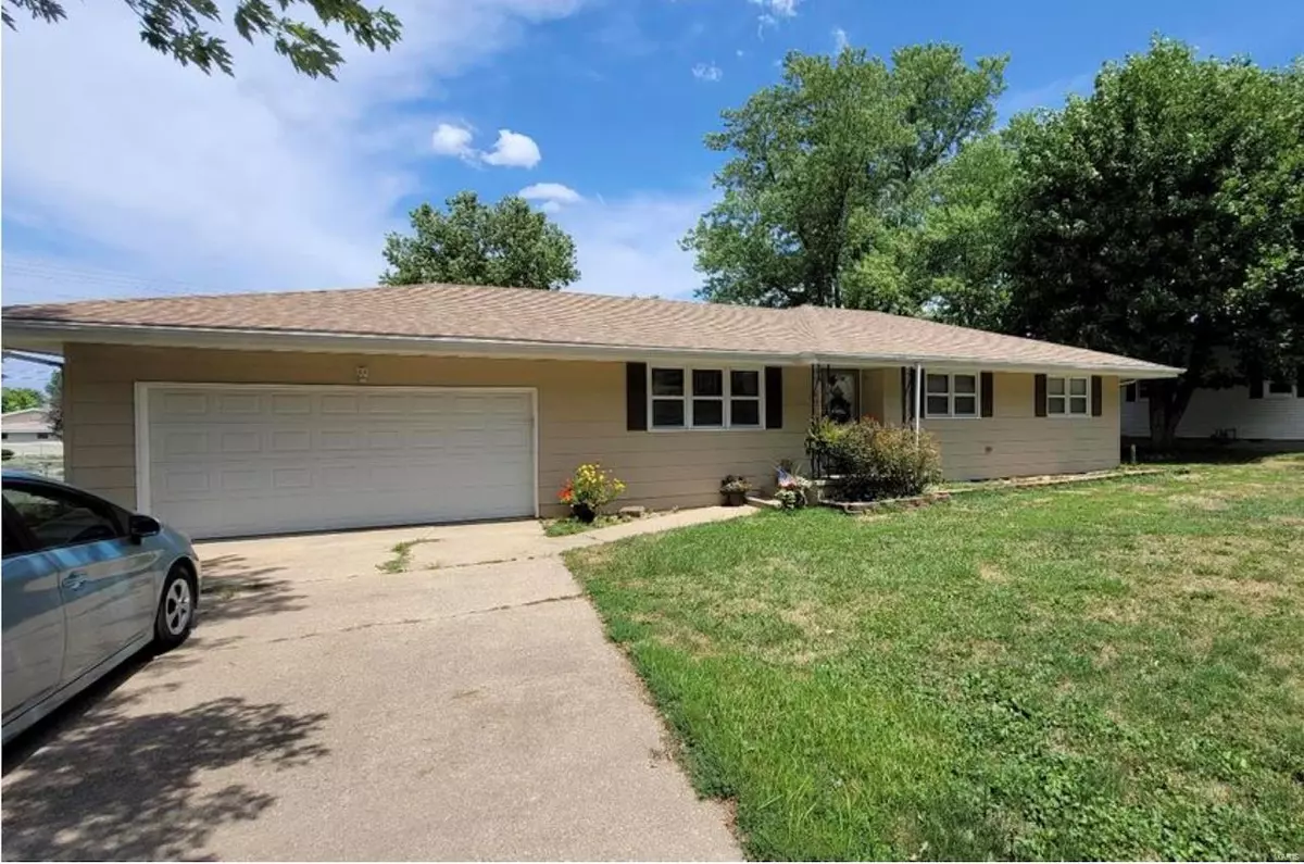 Lebanon, MO 65536,255 Farmers LN