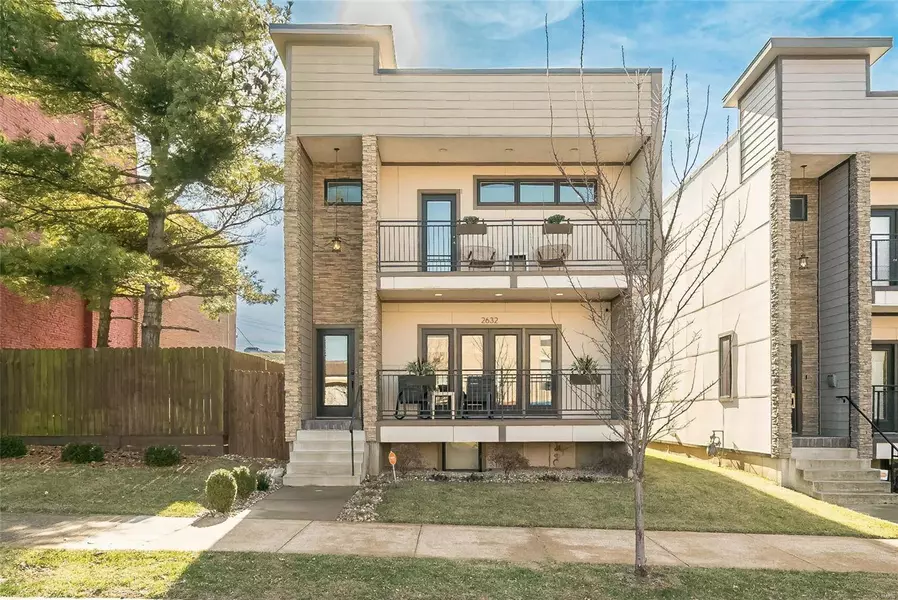2632 Lafayette AVE, St Louis, MO 63104