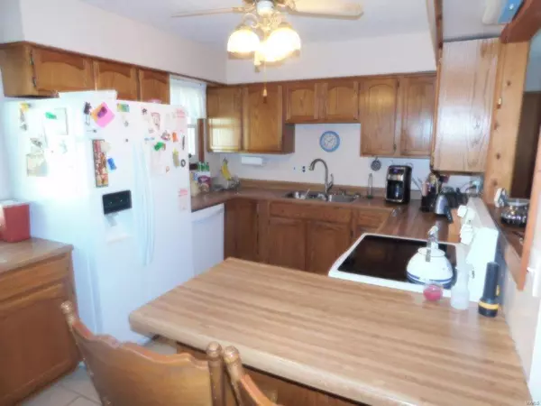 Mountain View, MO 65548,1005 N Ash Street