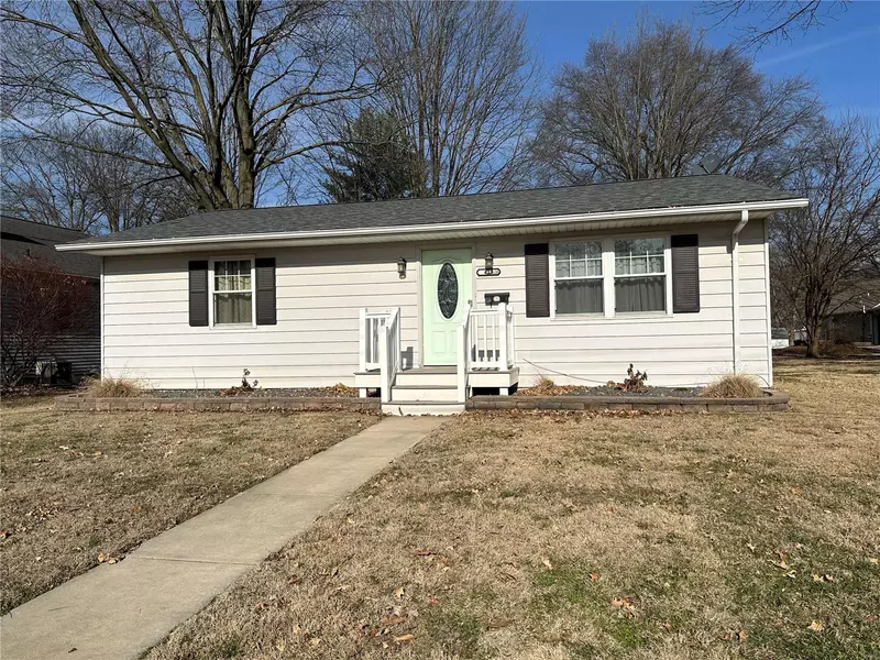 415 W Adams ST, Millstadt, IL 62260