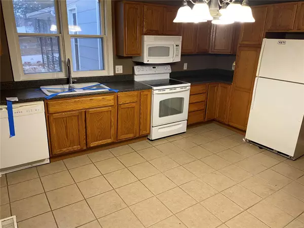 Hannibal, MO 63401,1405 Union ST