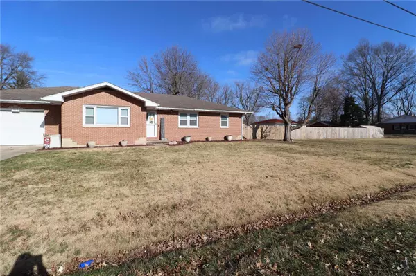 516 Sarah ST, Livingston, IL 62058