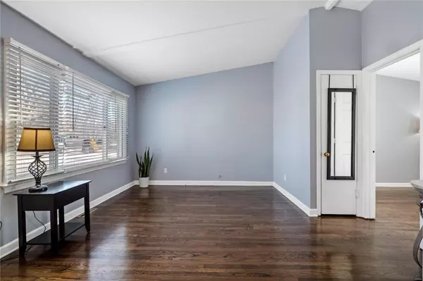 St Ann, MO 63074,11200 Saint Shawn LN