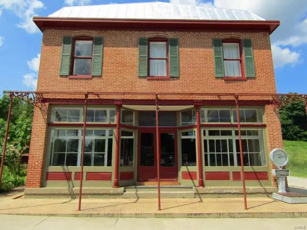 Hermann, MO 65041,500 Walnut