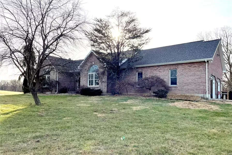 426 Wild Oak RD, Sullivan, MO 63080