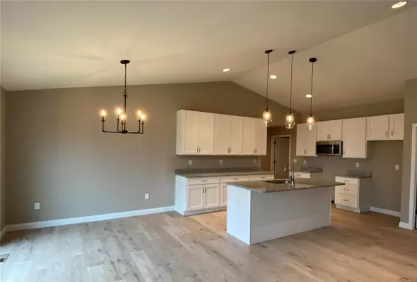 St Paul, MO 63366,1588 Misty River DR