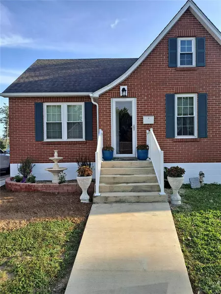 306 Elmont RD, Sullivan, MO 63080