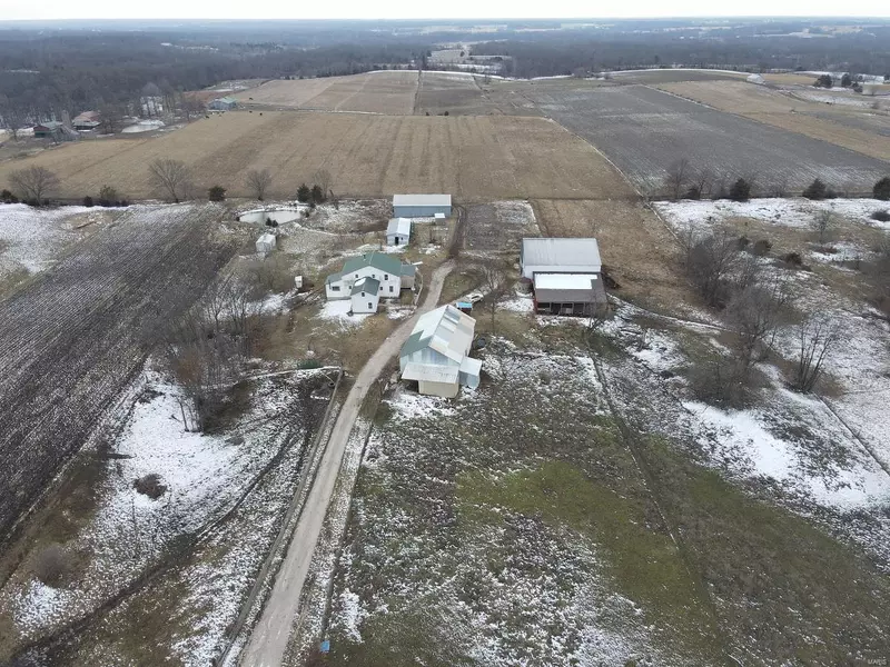 27646 120th ST, Canton, MO 63435