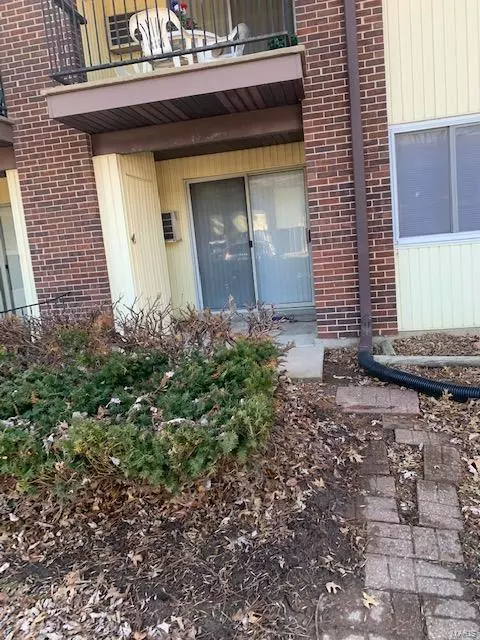 Hazelwood, MO 63042,7559 hazelcrest #a