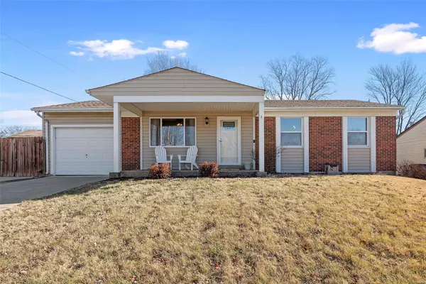 2874 Radnor ST, St Charles, MO 63301