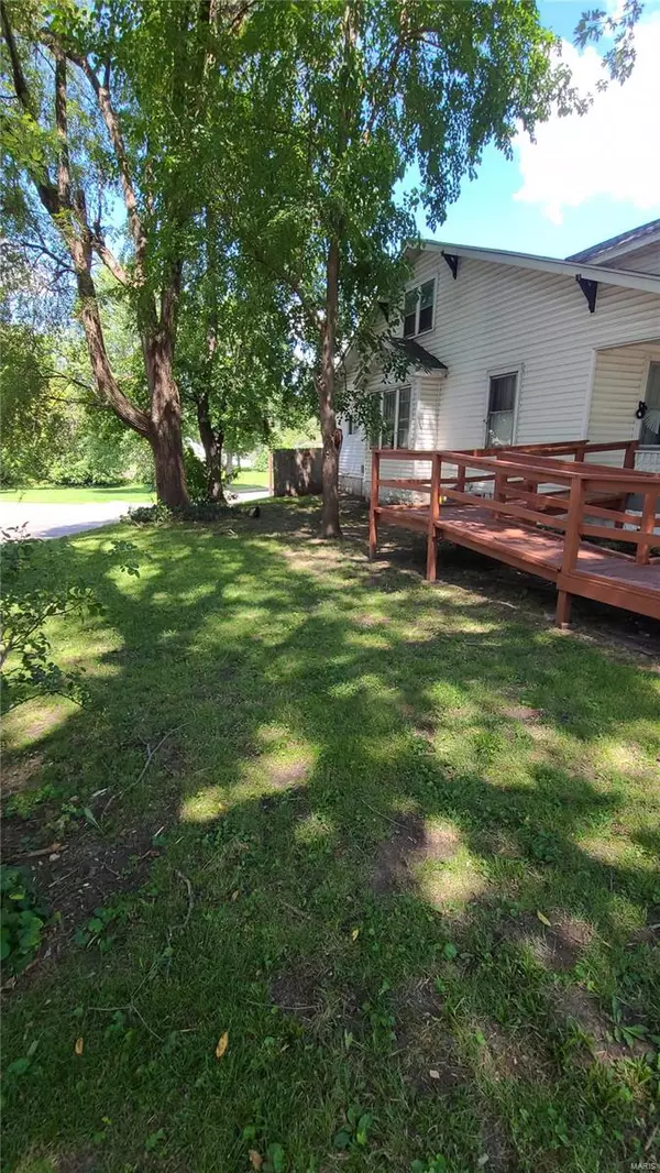 Madison, IL 62040,1849 Edwardsville Road