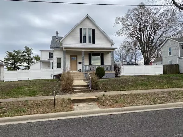 583 W Lebanon, Nashville, IL 62263