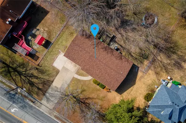 Carbondale, IL 62901,804 S Giant City RD