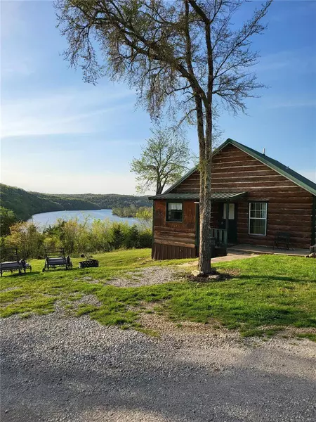 2120 Rustic Acres RD, Branson, MO 65769