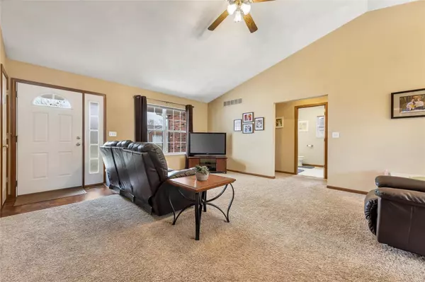 Waterloo, IL 62298,1419 Rachael LN