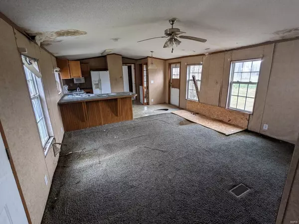 Centerville, IL 62207,516 West AVE