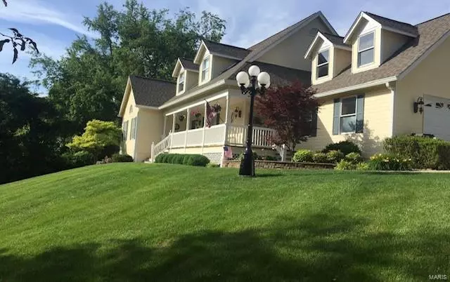 1212 Saddle Post RD, Wildwood, MO 63038