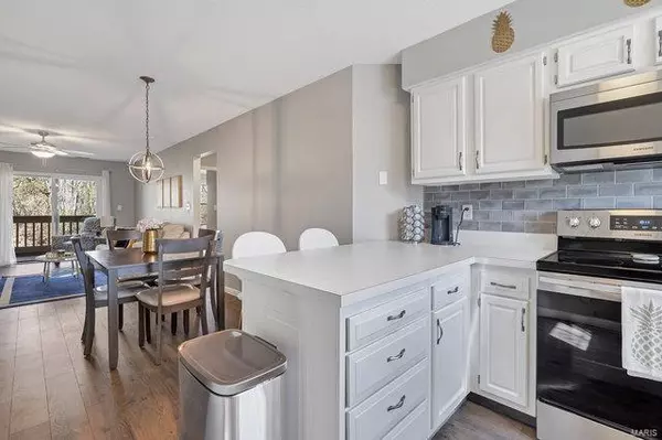 Maryland Heights, MO 63043,12990 Kings Canyon DR #D