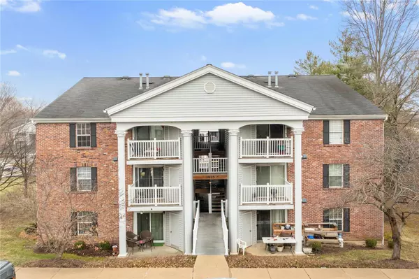 1935 Marine Terrace DR #G,  Maryland Heights,  MO 63146