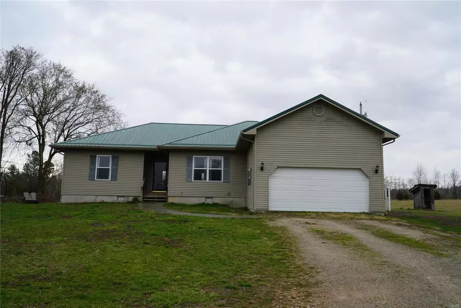 33052 Alpine LN, Falcon, MO 65470
